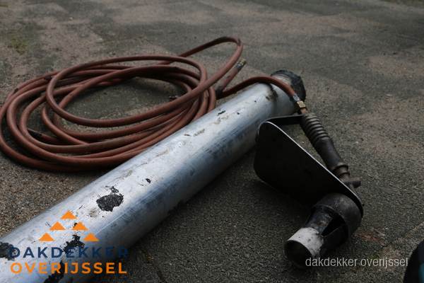 Dakdekker gasbrander en gereedschap voor spoedklus in Overijssel Dakdekker gasbrander en gereedschap voor spoedklus in Overijssel